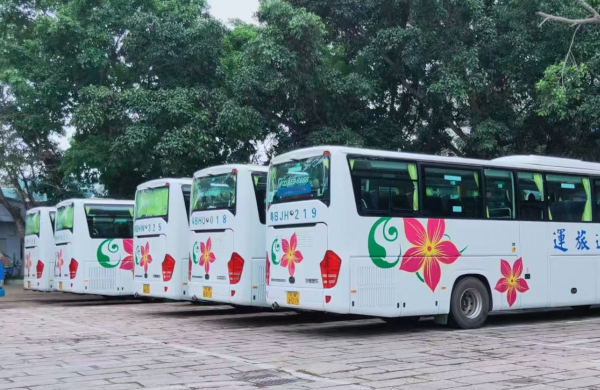 53-55座大巴包車